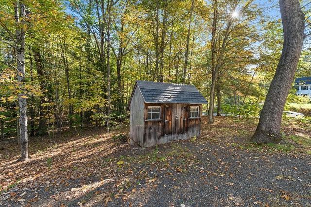 19 Johnson Drive, Newmarket, NH 03857