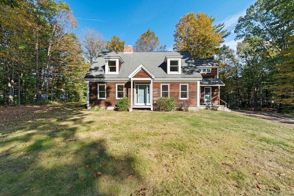 19 Johnson Drive, Newmarket, NH 03857
