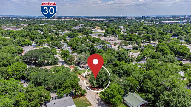 605 N Pecan Street A and B, Arlington, TX 76011