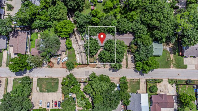 605 N Pecan Street A and B, Arlington, TX 76011