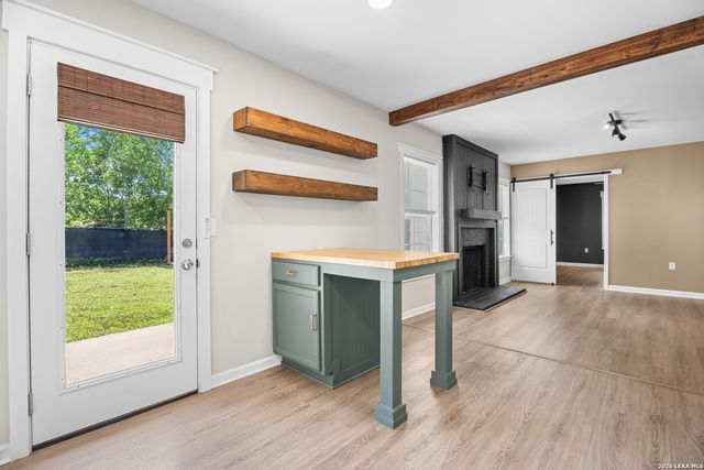 9816 MEADOW HL, Converse, TX 78109