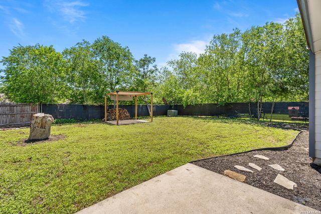 9816 MEADOW HL, Converse, TX 78109
