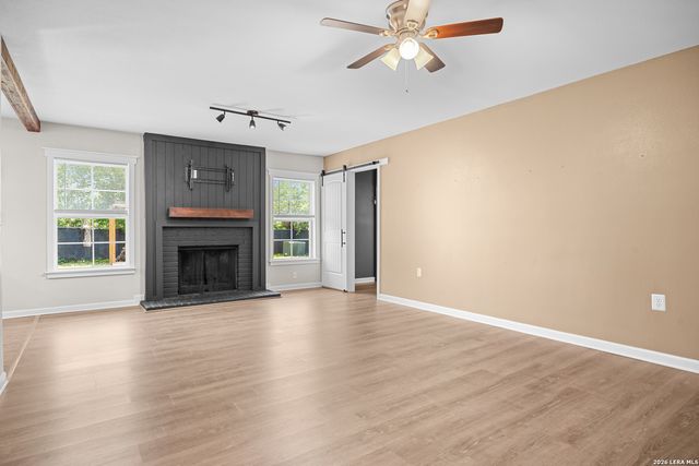 9816 MEADOW HL, Converse, TX 78109