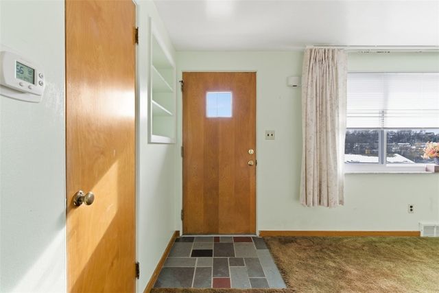 1241 PLEASANTVUE DR, Baldwin Boro, PA 15227