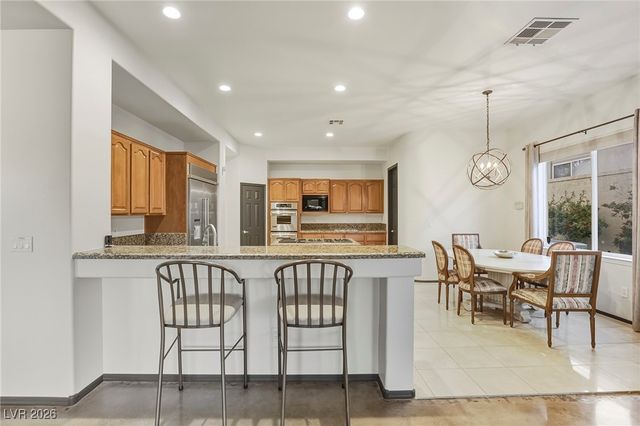 721 Sir James Bridge Way, Las Vegas, NV 89145