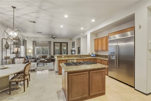 721 Sir James Bridge Way, Las Vegas, NV 89145