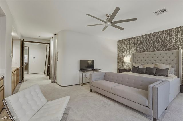 721 Sir James Bridge Way, Las Vegas, NV 89145