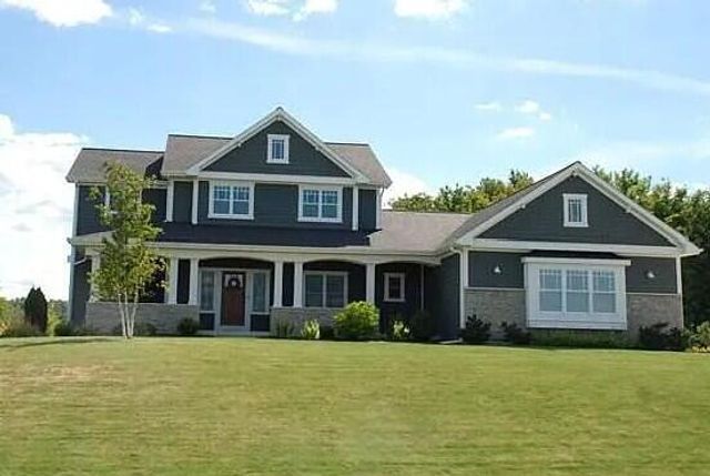 657 Madeira Drive, Traverse City, MI 49696