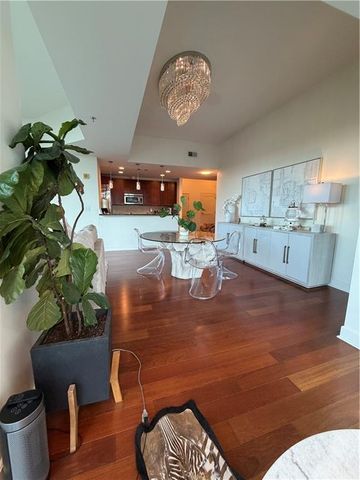 2795 Peachtree Rd NE 409, Atlanta, GA 30305