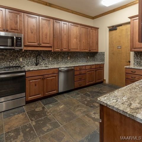 9596 Dakota Drive, Pike Road, AL 36064