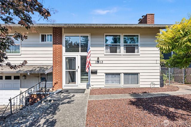 1312 E Hope Street, Bremerton, WA 98310