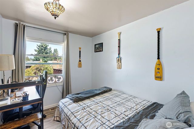 1312 E Hope Street, Bremerton, WA 98310