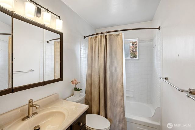 1312 E Hope Street, Bremerton, WA 98310
