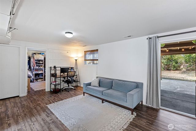 1312 E Hope Street, Bremerton, WA 98310