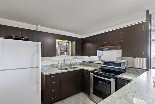 1312 E Hope Street, Bremerton, WA 98310