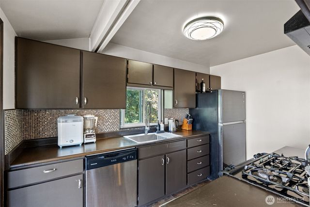 1312 E Hope Street, Bremerton, WA 98310
