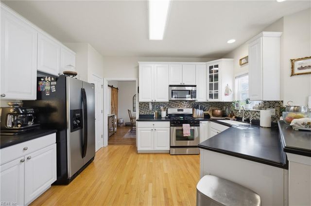 4829 Hook LN, Virginia Beach, VA 23455