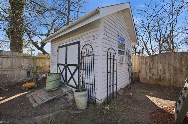 4829 Hook LN, Virginia Beach, VA 23455