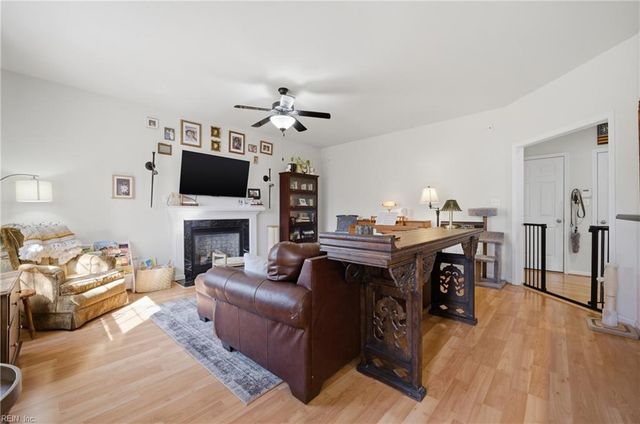 4829 Hook LN, Virginia Beach, VA 23455