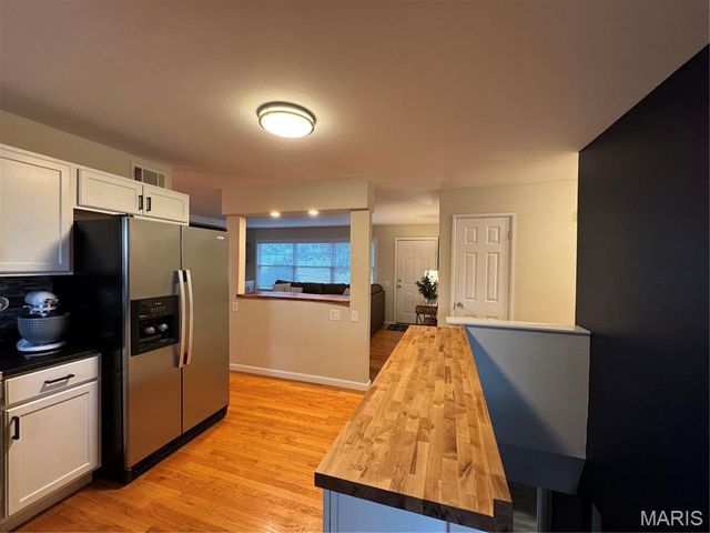 308 Twinview Terrace, Ballwin, MO 63011