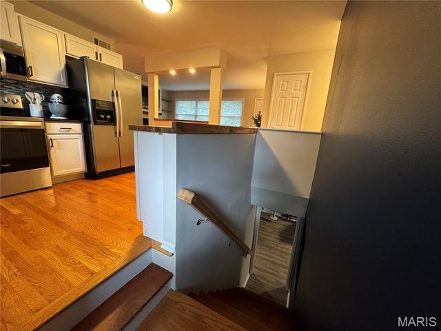 308 Twinview Terrace, Ballwin, MO 63011