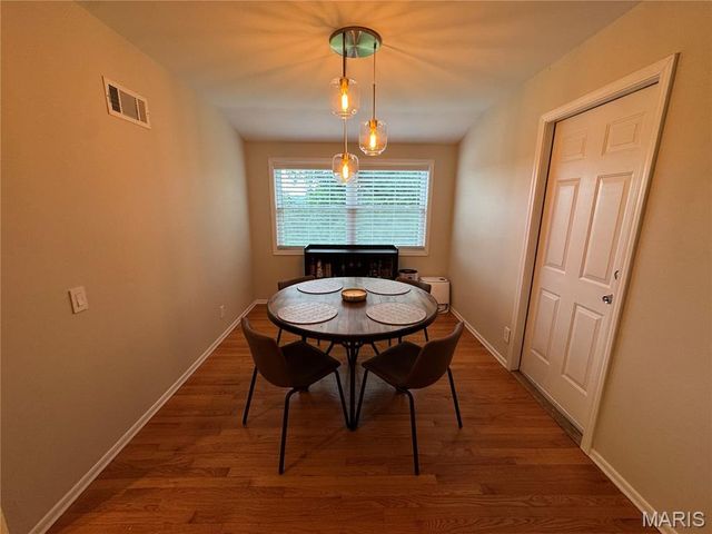 308 Twinview Terrace, Ballwin, MO 63011