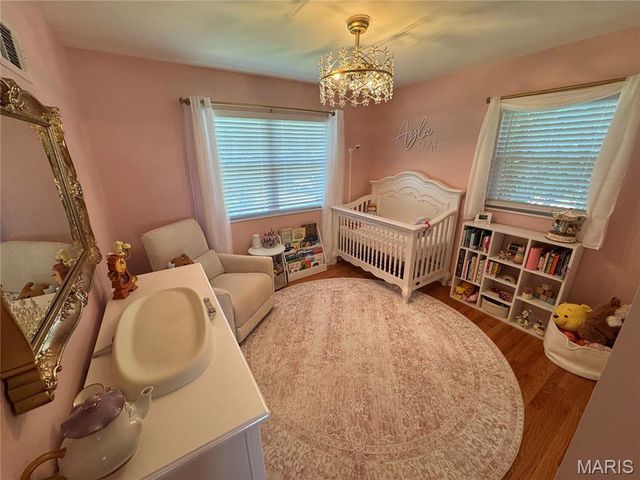 308 Twinview Terrace, Ballwin, MO 63011