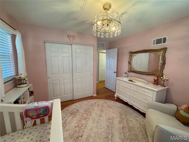 308 Twinview Terrace, Ballwin, MO 63011