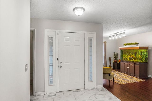 2010 Alice Springs Ct, Mount Juliet, TN 37122