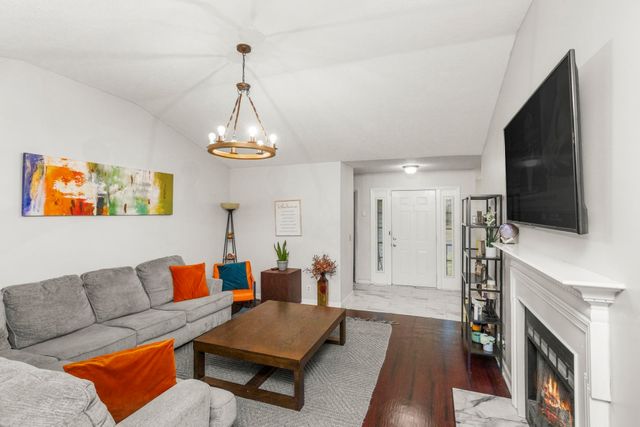 2010 Alice Springs Ct, Mount Juliet, TN 37122