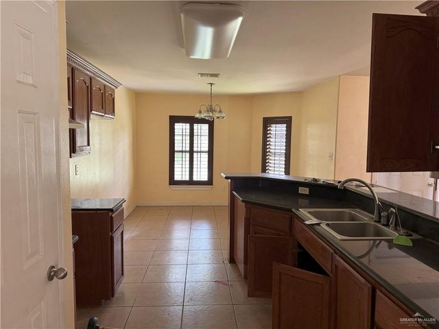 1711 Texas Avenue, San Juan, TX 78589