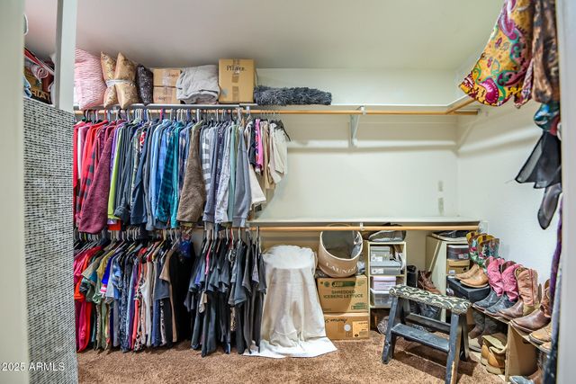 2406 W WHITE SPAR Road, New River, AZ 85087