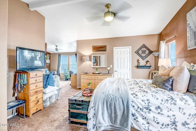 2406 W WHITE SPAR Road, New River, AZ 85087