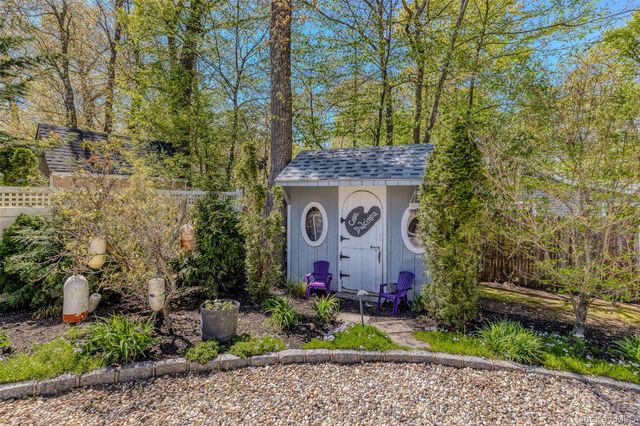 2 Walnut Avenue, Setauket, NY 11733