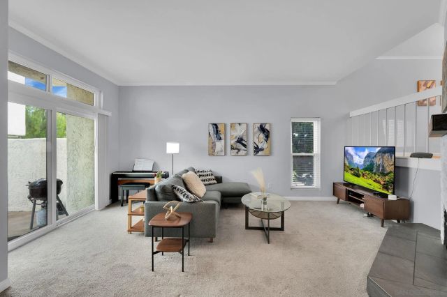 6840 Caminito Del Greco, San Diego, CA 92120