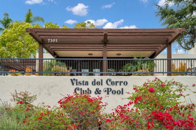 6840 Caminito Del Greco, San Diego, CA 92120