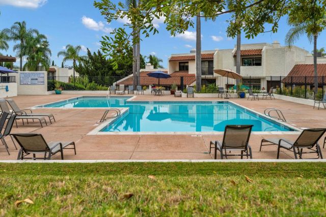 6840 Caminito Del Greco, San Diego, CA 92120