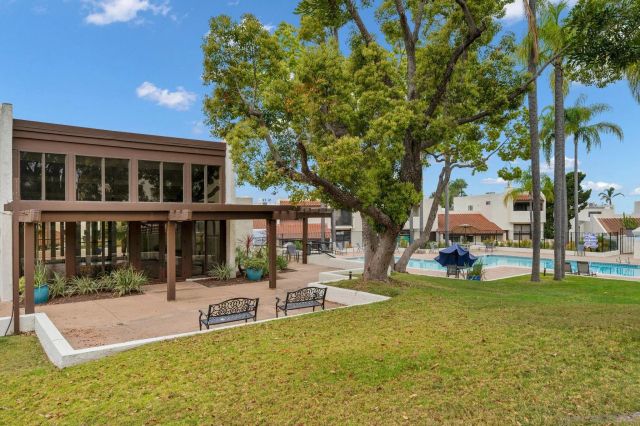 6840 Caminito Del Greco, San Diego, CA 92120