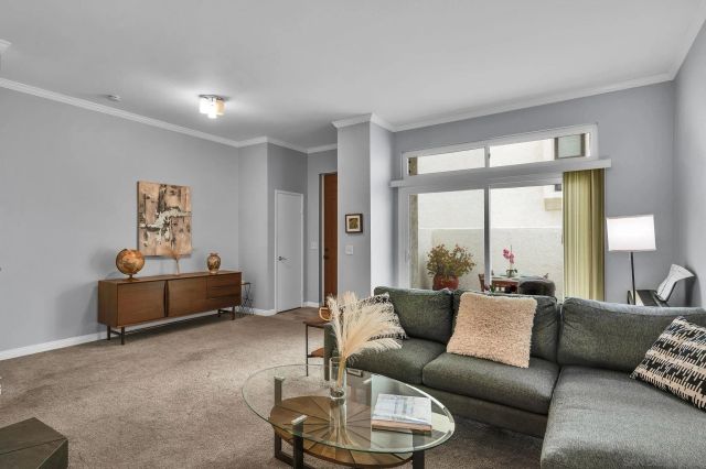 6840 Caminito Del Greco, San Diego, CA 92120