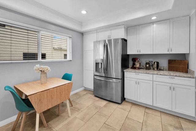 6840 Caminito Del Greco, San Diego, CA 92120