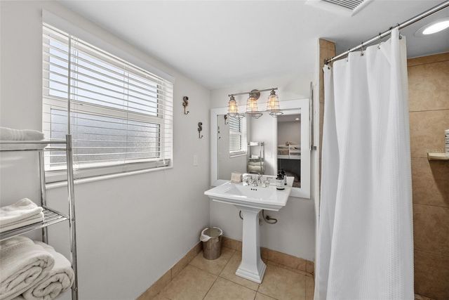 439 CAUSEWAY BOULEVARD, Dunedin, FL 34698