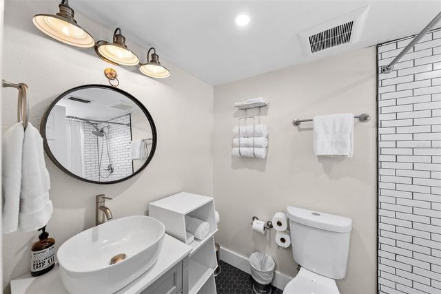 439 CAUSEWAY BOULEVARD, Dunedin, FL 34698