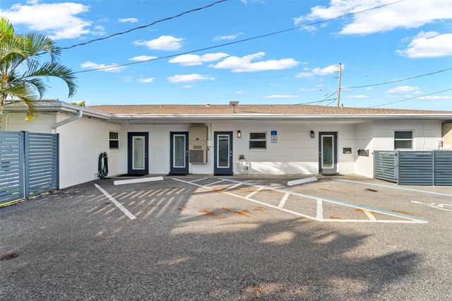 439 CAUSEWAY BOULEVARD, Dunedin, FL 34698