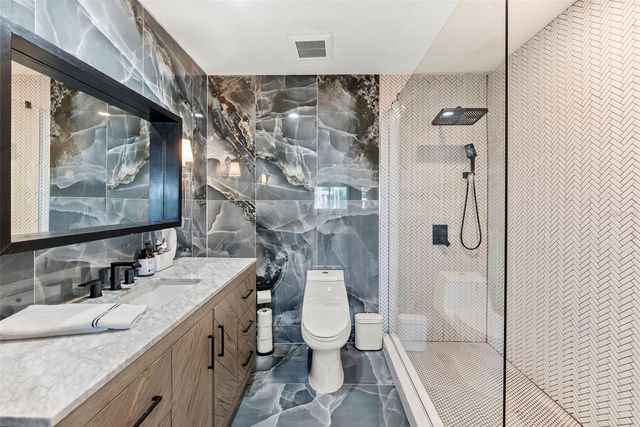 439 CAUSEWAY BOULEVARD, Dunedin, FL 34698