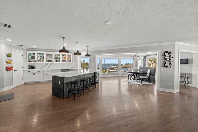 439 CAUSEWAY BOULEVARD, Dunedin, FL 34698