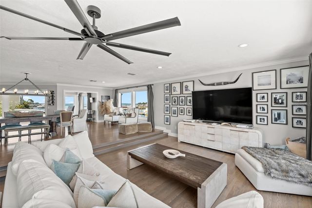 439 CAUSEWAY BOULEVARD, Dunedin, FL 34698