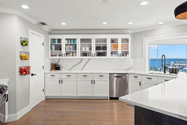 439 CAUSEWAY BOULEVARD, Dunedin, FL 34698