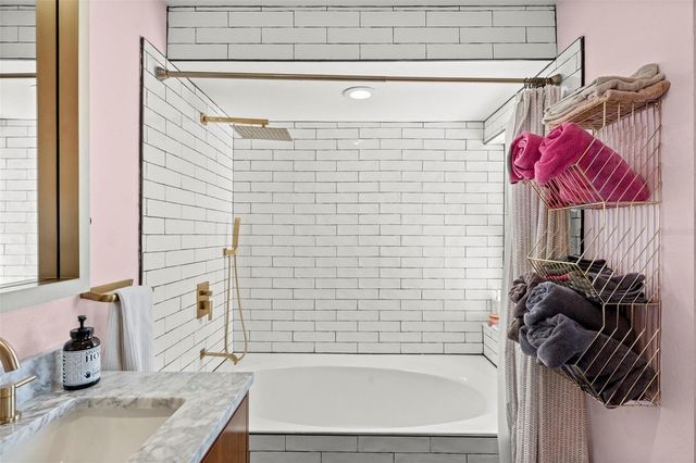 439 CAUSEWAY BOULEVARD, Dunedin, FL 34698