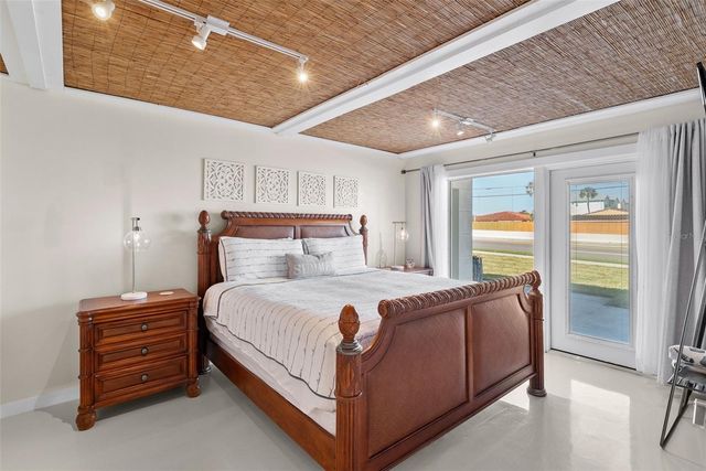 439 CAUSEWAY BOULEVARD, Dunedin, FL 34698