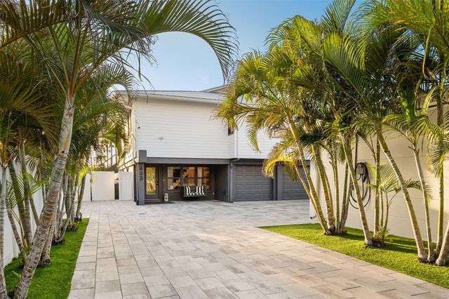 439 CAUSEWAY BOULEVARD, Dunedin, FL 34698